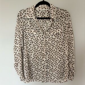 Liz Claiborne Cream Button Down Long Sleeve Blouse